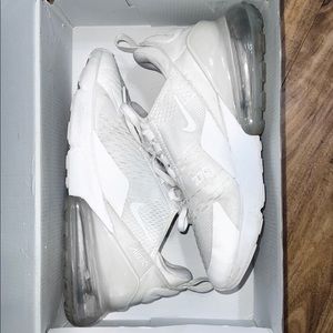 NIKE AIR MAX 270’s womens 7.5